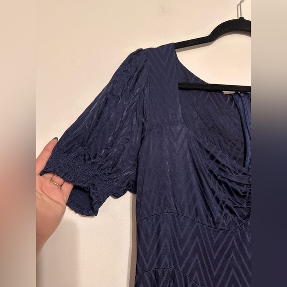 Maisie Navy Blue Morton Chevron Puff Sleeve Satin Silky Midi Dress XL - Picture 5 of 9